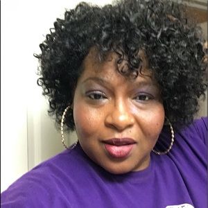 Meet your Posher, Letitia